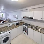 Bay View House By Mth Apartmán *